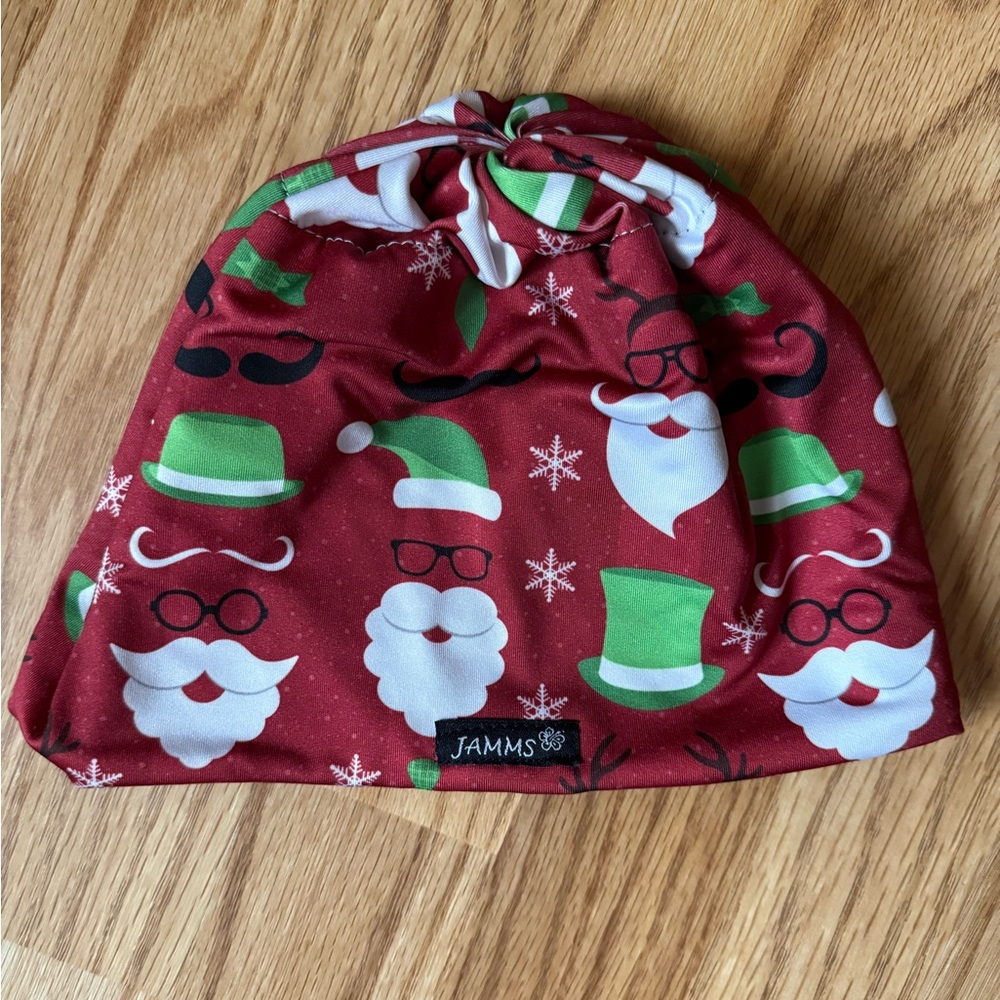 JAMMS fleece-lined hat
